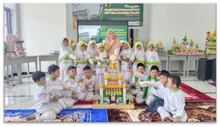 Meriahkan Maulid Nabi, SDIT Bina Cendekia Mandiri Gelar Lomba Ancak Snack 